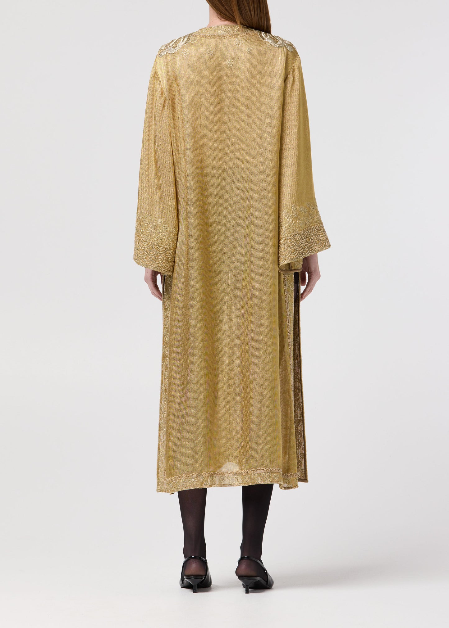 aurelia-back