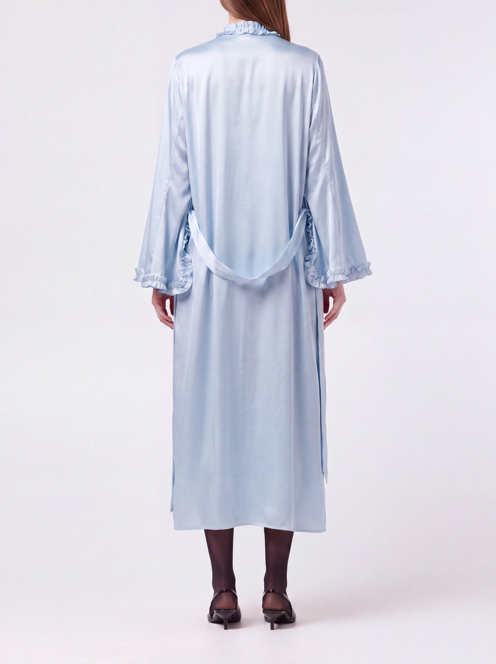 margot-in-ancient-water-blue-back