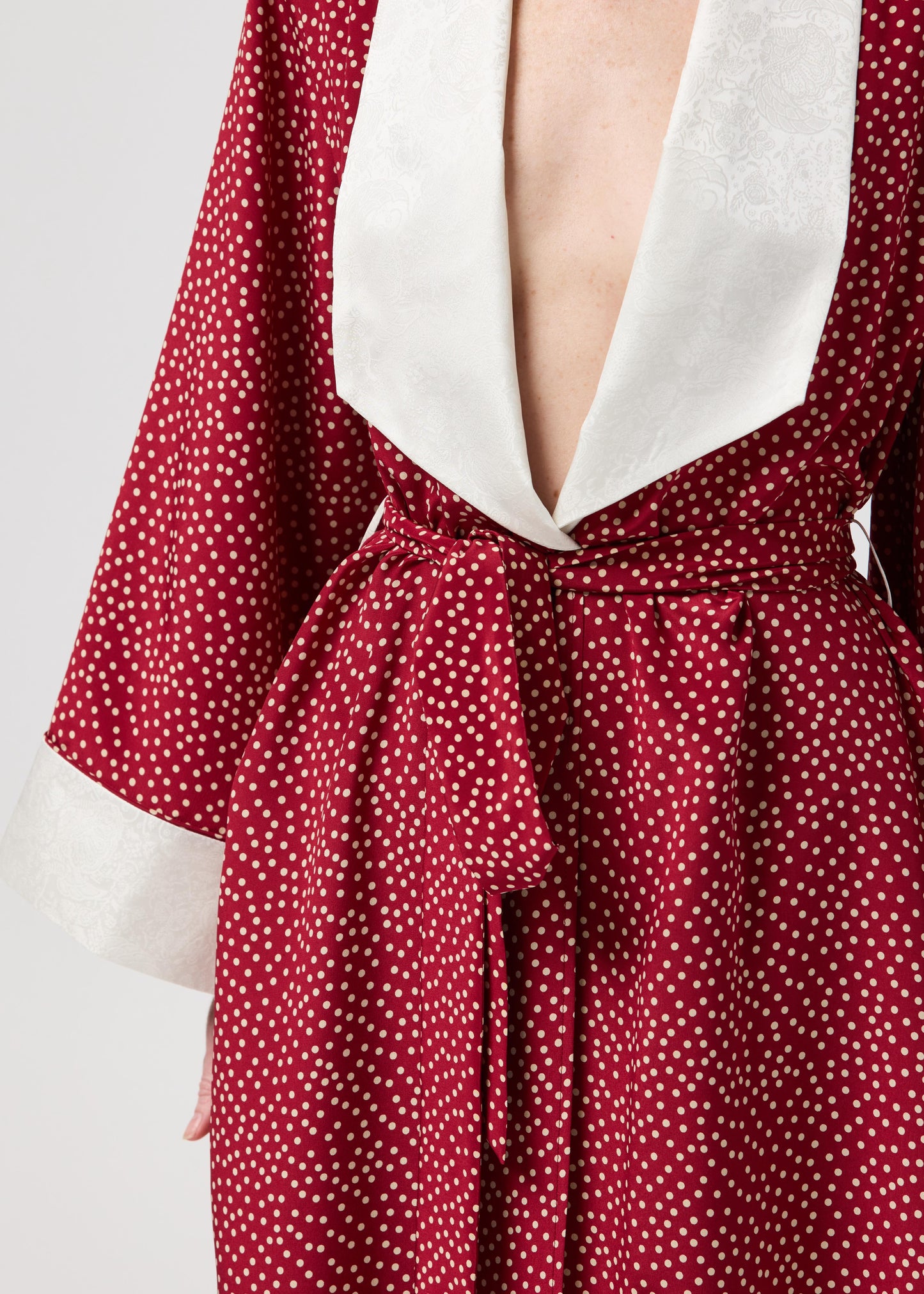 sienna-in-crimson-whisper-close