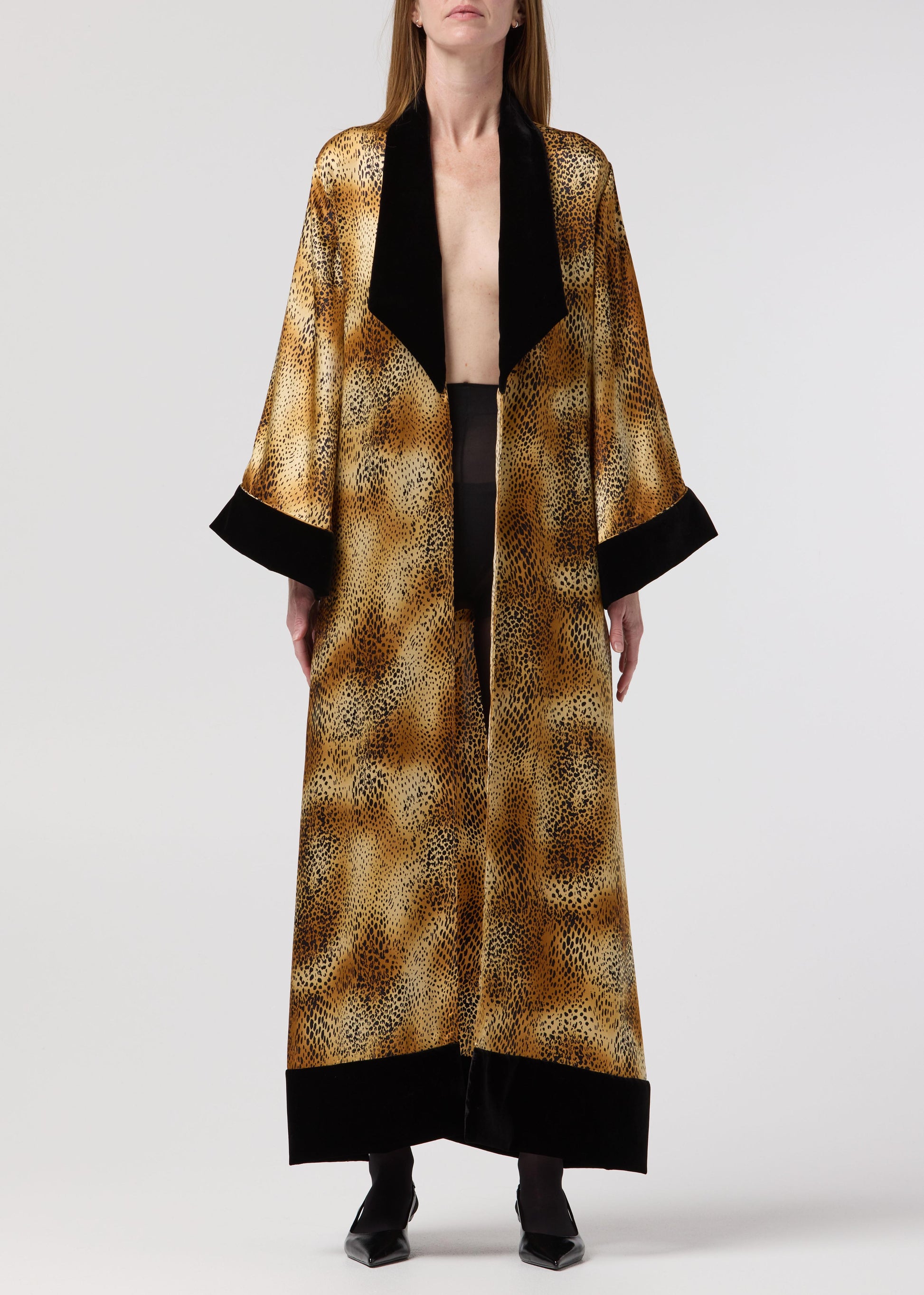 sienna-in-deep-gold-front