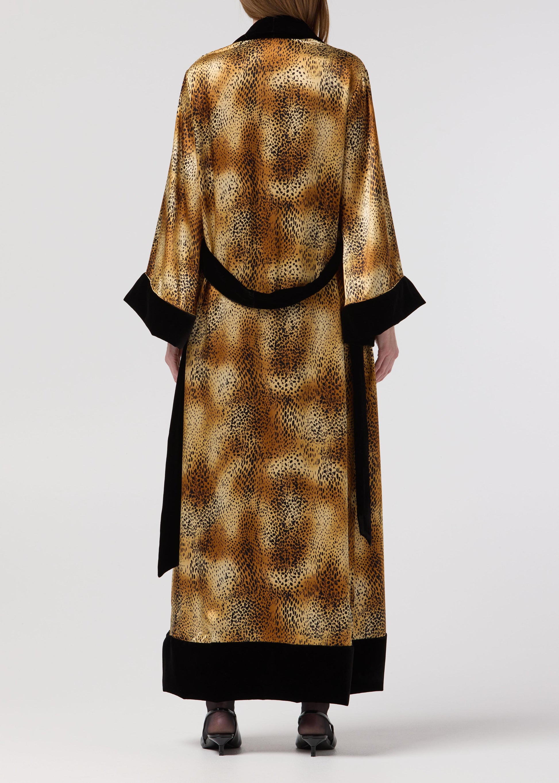 sienna-in-deep-gold-back